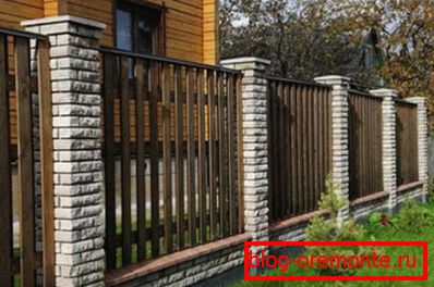 Steccati in legno per dare le proprie mani