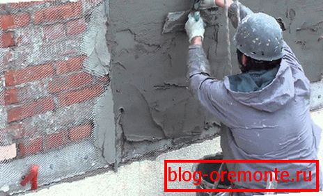 Come applicare l'intonaco dello scarafaggio della corteccia